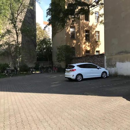 Designer Central Apartment With Terrace & Free Parking Berlin Bagian luar foto