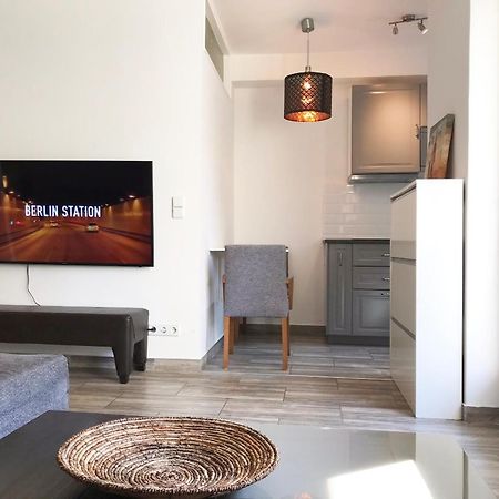Designer Central Apartment With Terrace & Free Parking Berlin Bagian luar foto