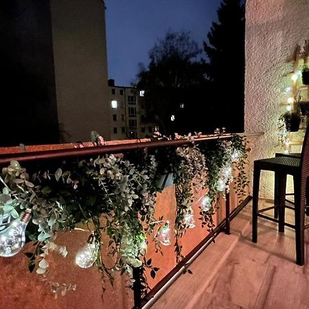 Designer Central Apartment With Terrace & Free Parking Berlin Bagian luar foto