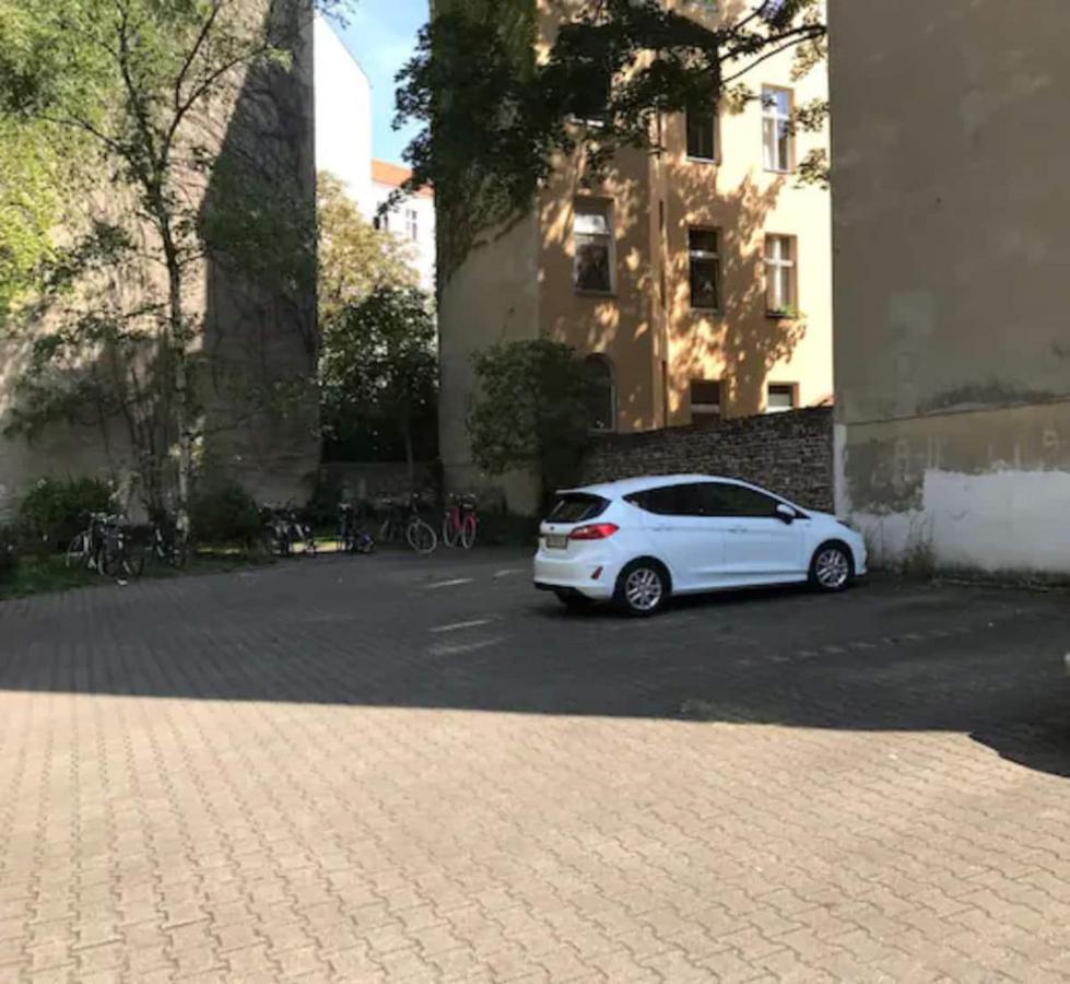 Designer Central Apartment With Terrace & Free Parking Berlin Bagian luar foto