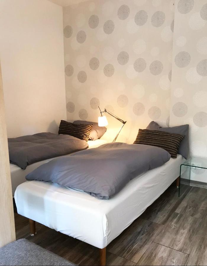 Designer Central Apartment With Terrace & Free Parking Berlin Bagian luar foto